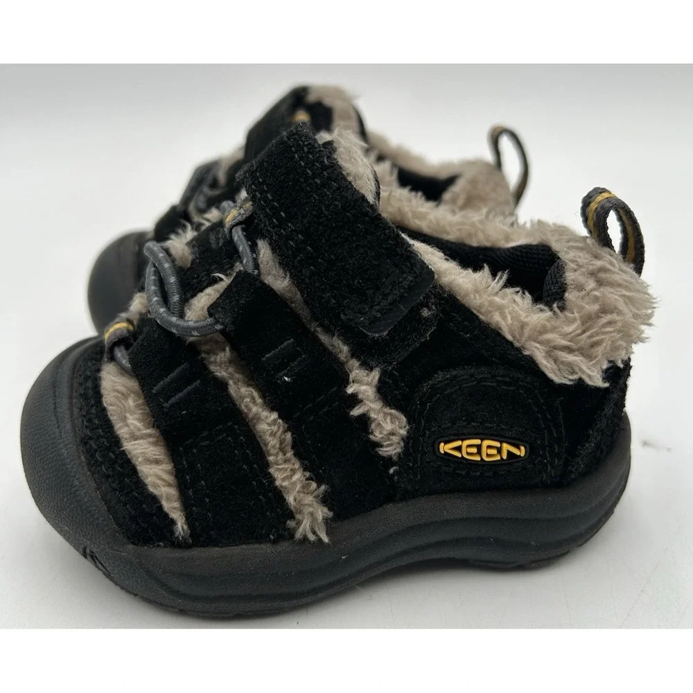 Keen Newport Shoes Black Suede Infant Size 4 Baby Shoes Faux Fur‎ Trim